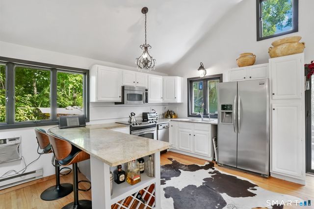 2 High Trail Ci Road, New Fairfield, CT 06812