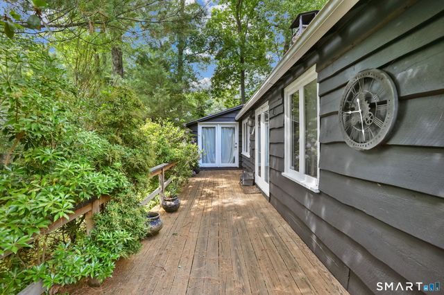2 High Trail Ci Road, New Fairfield, CT 06812