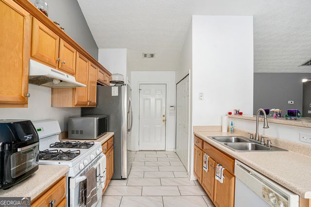 1765 Neighborhood Walk, Mcdonough, GA 30252