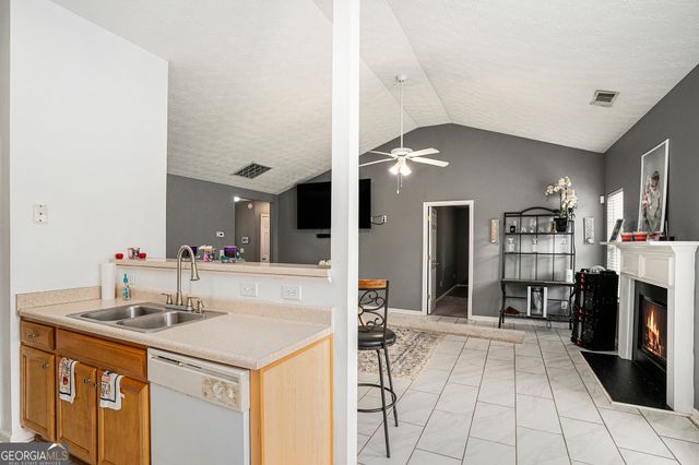 1765 Neighborhood Walk, Mcdonough, GA 30252