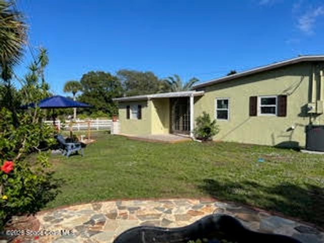 1282 Bianca Drive NE, Palm Bay, FL 32905