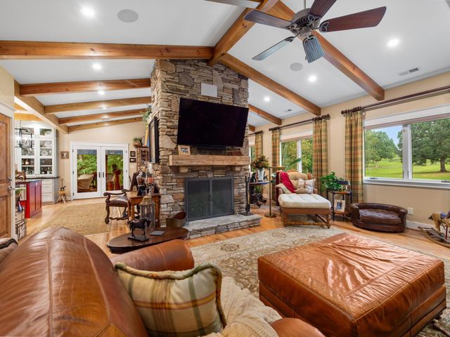 180 Kelseys Mill Road, Campobello, SC 29322