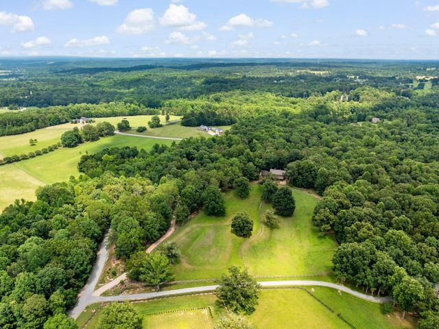 180 Kelseys Mill Road, Campobello, SC 29322