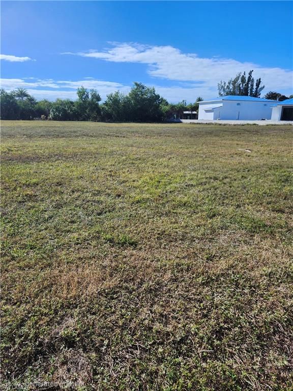 7665 Barrancas AVE, BOKEELIA, FL 33922 — photo 2