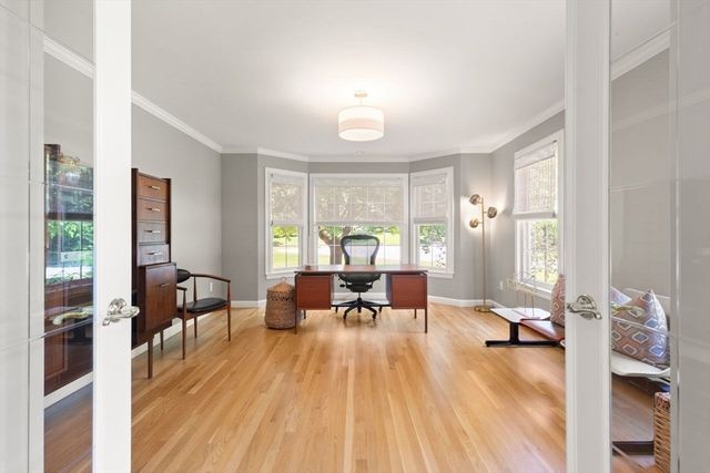 9 Bragg Rd, Foxboro, MA 02035