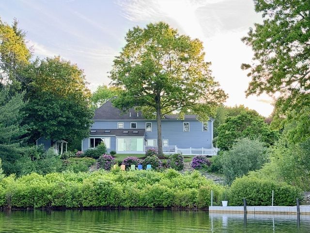 9 Bragg Rd, Foxboro, MA 02035