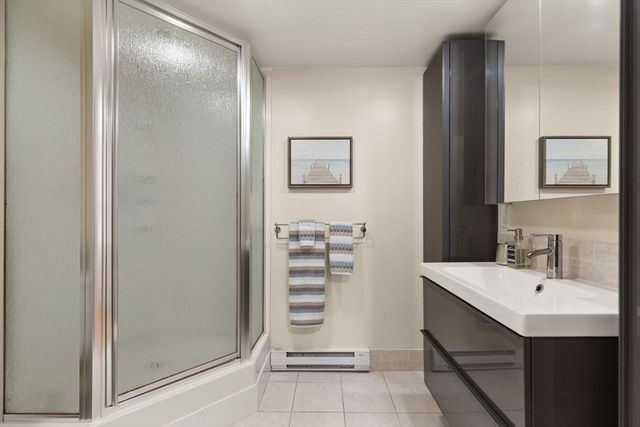 9 Bragg Rd, Foxboro, MA 02035