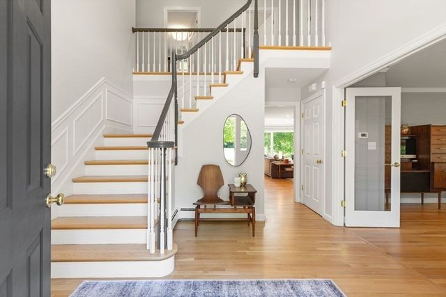 9 Bragg Rd, Foxboro, MA 02035