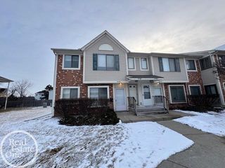 30757 Hidden Pines Lane, Roseville, MI 48066