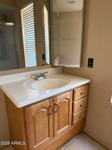 10407 N 11th Place 3, Phoenix, AZ 85020
