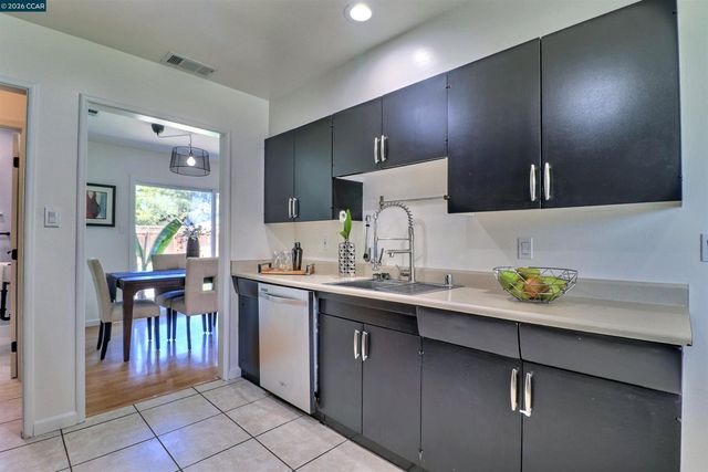 1792 Sharon Dr, Concord, CA 94519