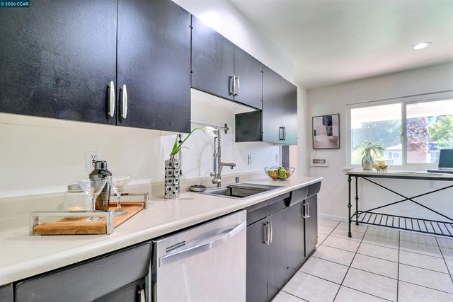 1792 Sharon Dr, Concord, CA 94519