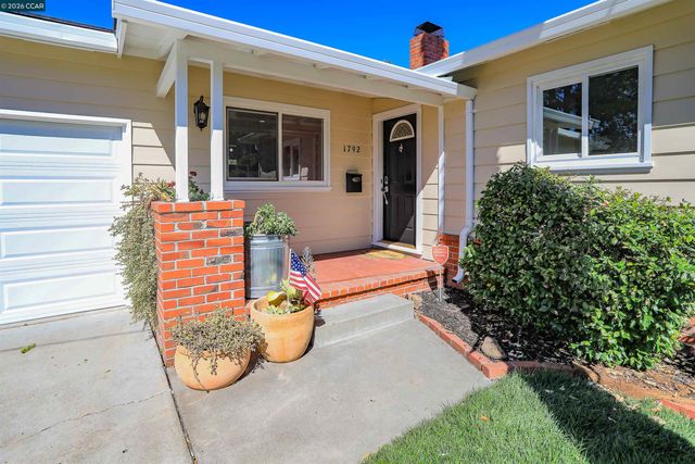 1792 Sharon Dr, Concord, CA 94519