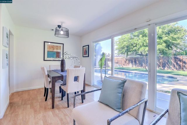 1792 Sharon Dr, Concord, CA 94519