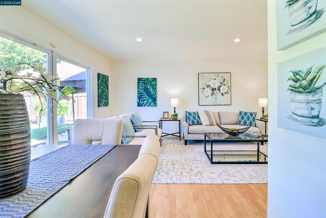 1792 Sharon Dr, Concord, CA 94519