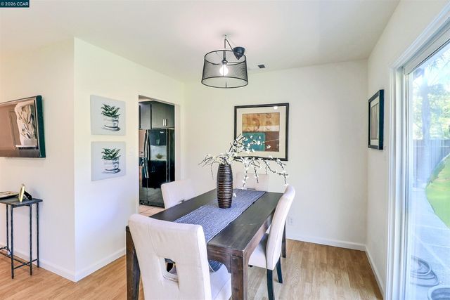 1792 Sharon Dr, Concord, CA 94519