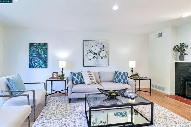 1792 Sharon Dr, Concord, CA 94519