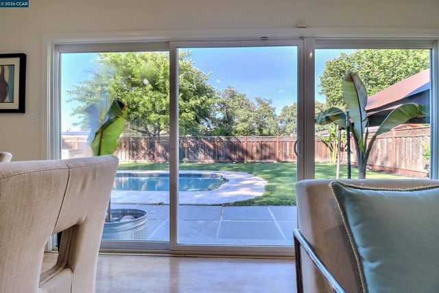 1792 Sharon Dr, Concord, CA 94519