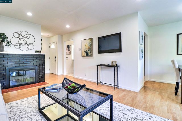1792 Sharon Dr, Concord, CA 94519