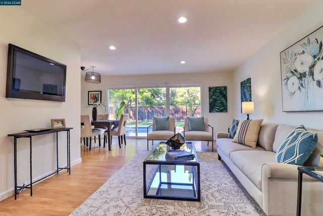 1792 Sharon Dr, Concord, CA 94519