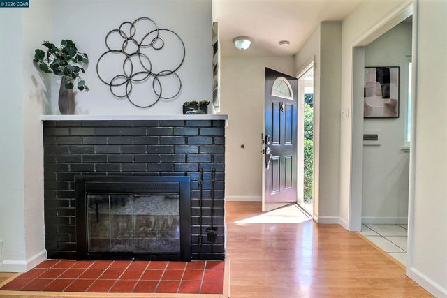 1792 Sharon Dr, Concord, CA 94519