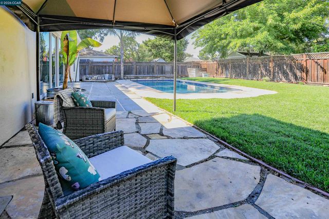 1792 Sharon Dr, Concord, CA 94519