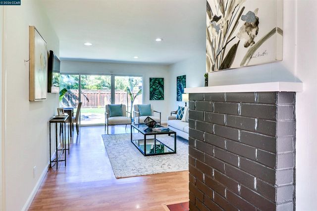 1792 Sharon Dr, Concord, CA 94519