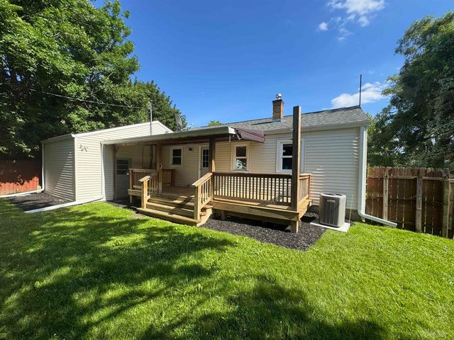 1954 Holcomb Street, Saginaw, MI 48602