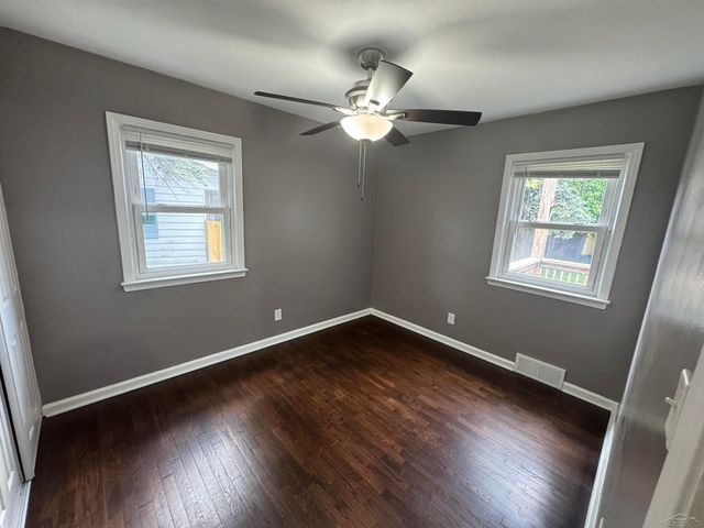 1954 Holcomb Street, Saginaw, MI 48602