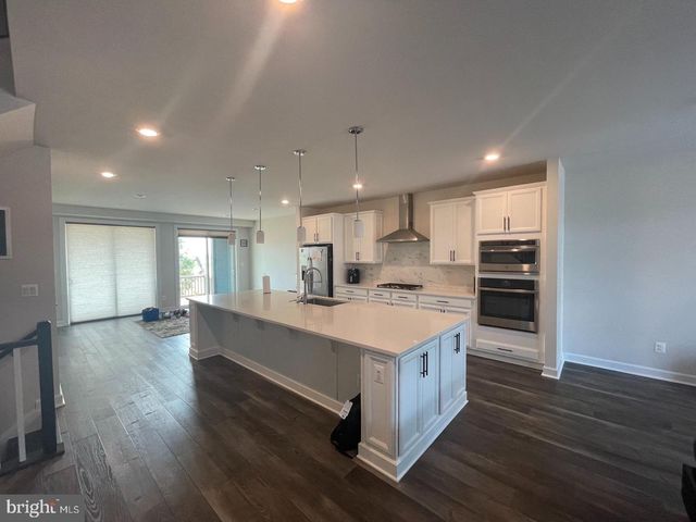 22256 CORNERSTONE CROSSING TER, Ashburn, VA 20148