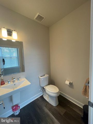 22256 CORNERSTONE CROSSING TER, Ashburn, VA 20148