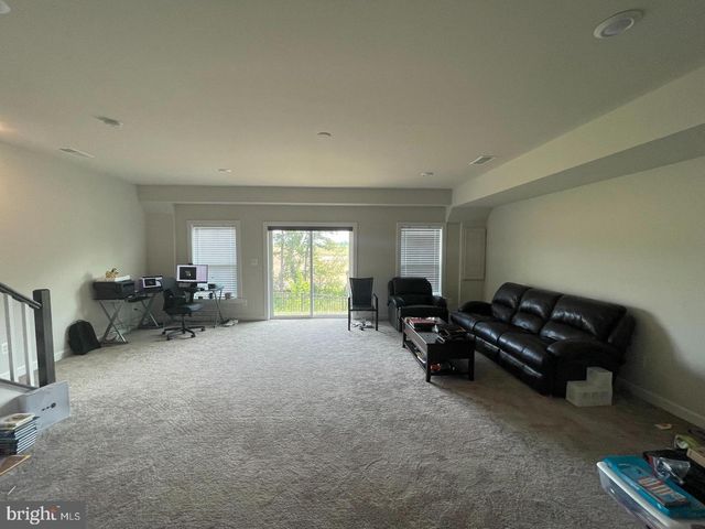 22256 CORNERSTONE CROSSING TER, Ashburn, VA 20148