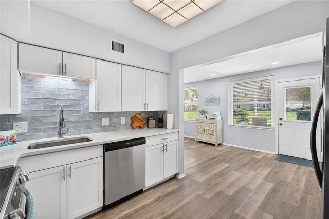 2455 FINLANDIA LANE 3, Clearwater, FL 33763