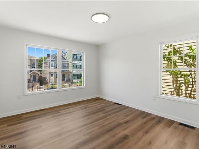 736 S 19th, Newark City, NJ 07103
