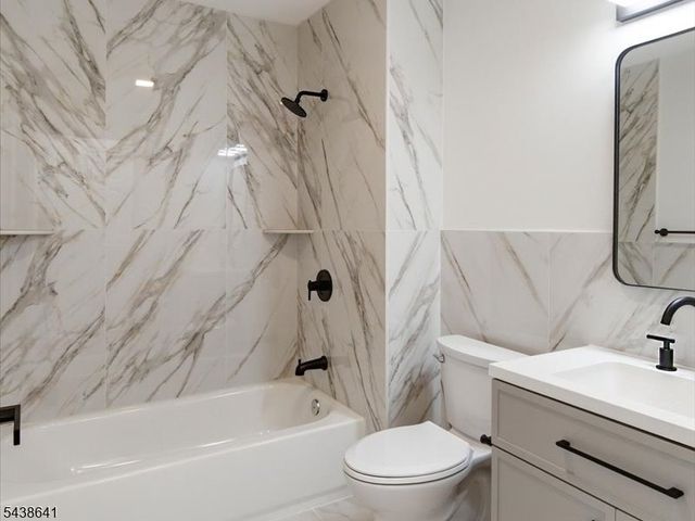736 S 19th, Newark City, NJ 07103