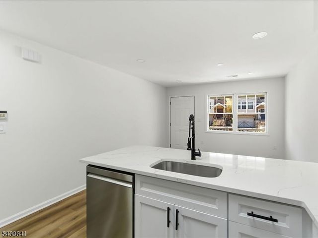 736 S 19th, Newark City, NJ 07103