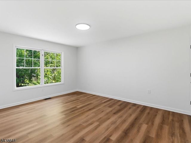 736 S 19th, Newark City, NJ 07103