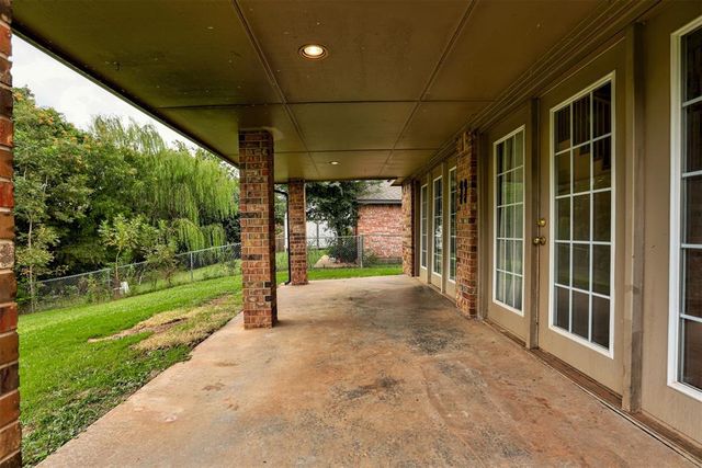 2616 N Nail Parkway, Moore, OK 73160