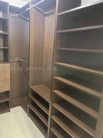 6790 SW 105th Ave, Miami, FL 33173