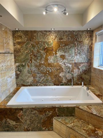 6790 SW 105th Ave, Miami, FL 33173