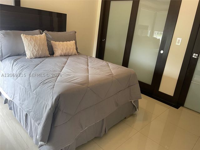 6790 SW 105th Ave, Miami, FL 33173