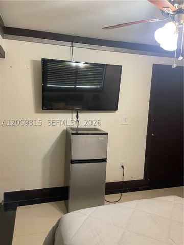 6790 SW 105th Ave, Miami, FL 33173