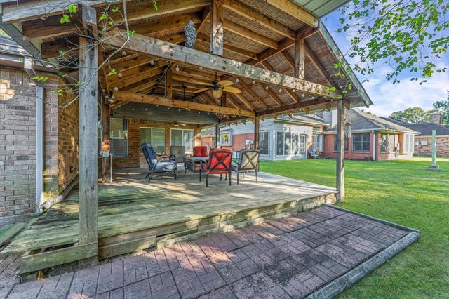 818 Maple Branch Lane, Pearland, TX 77584