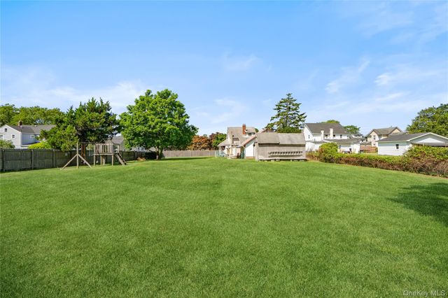 115 Cedar Avenue, Patchogue, NY 11772