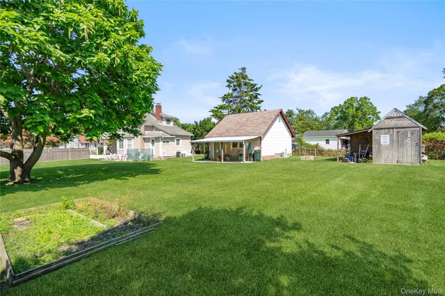 115 Cedar Avenue, Patchogue, NY 11772