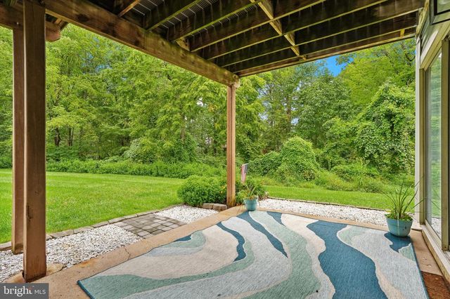 455 BROWN BRIAR CIR, Horsham, PA 19044