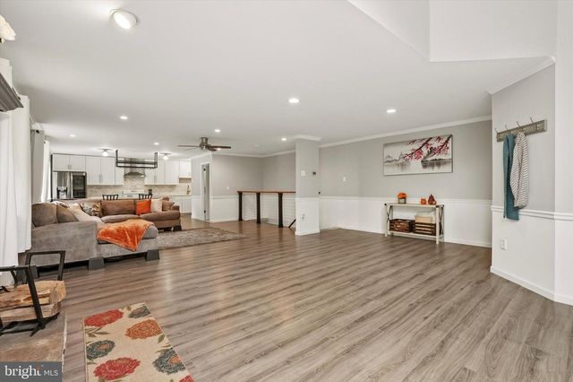 455 BROWN BRIAR CIR, Horsham, PA 19044