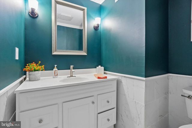 455 BROWN BRIAR CIR, Horsham, PA 19044
