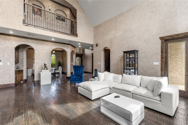 2951 American Sparrow Drive, Midlothian, TX 76065