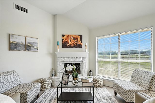 5007 Creek Crossing Drive, Greenville, TX 75402